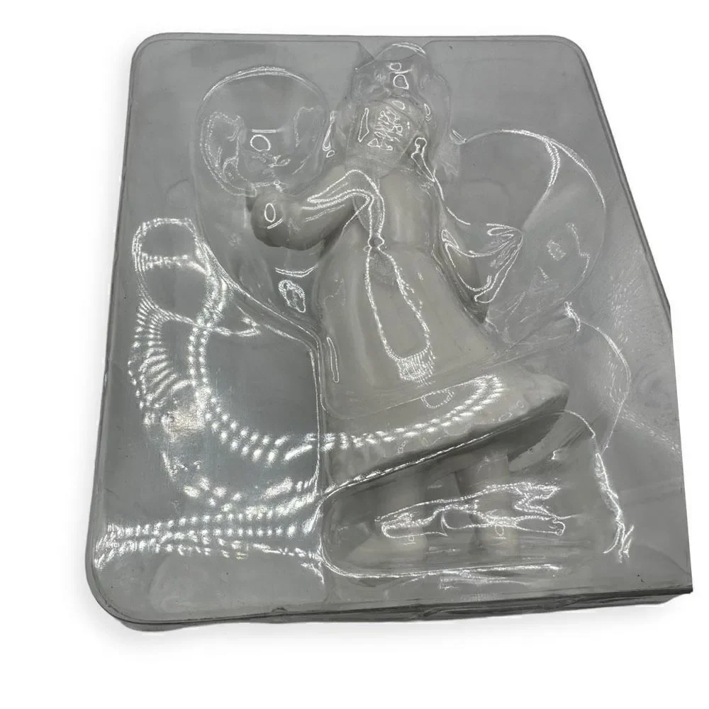 Hallmark Keepsake Ornament Getting into the Spirit 2011 QXG3587 with box